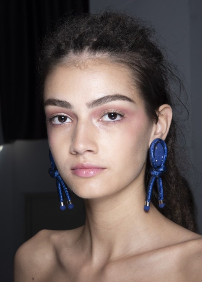  أجدد رسمات ظلال العيون لربيع وصيف 2019