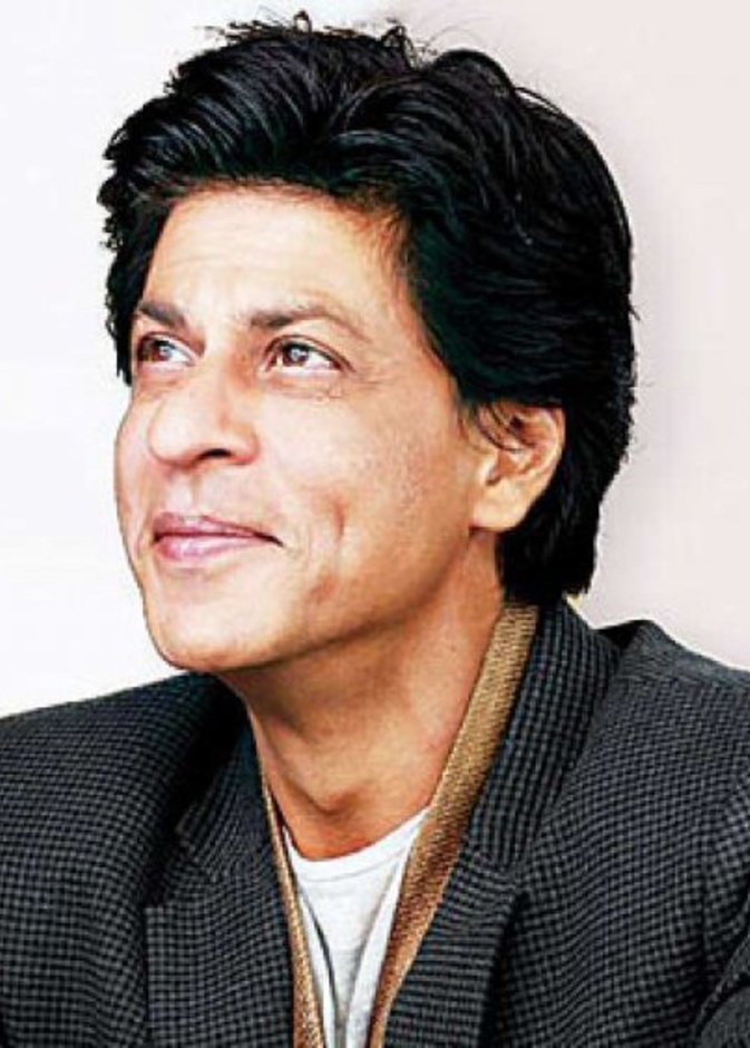 شاروخان يحصل على درجة الدكتوراه الفخرية من كلية الحقوق في لندن