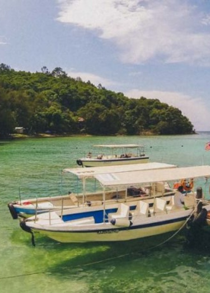 اجواء التنقل بين الجزر في كوتا كينابالو