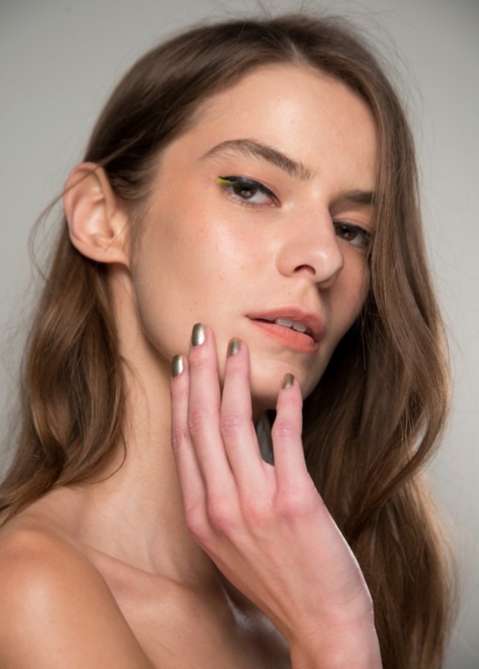 احدث الوان مناكير للعروس مع الرسمات موضة ربيع 2019