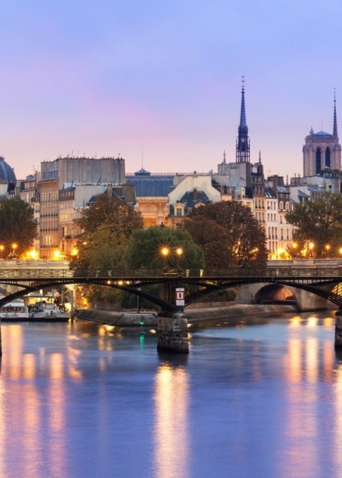 اطلالة جسر الفنون