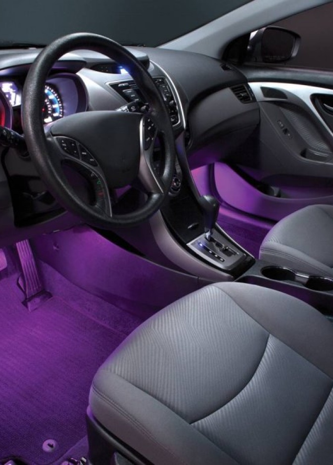 الإضاءة المحيطة تعطي سيارتك لمسة خاصة