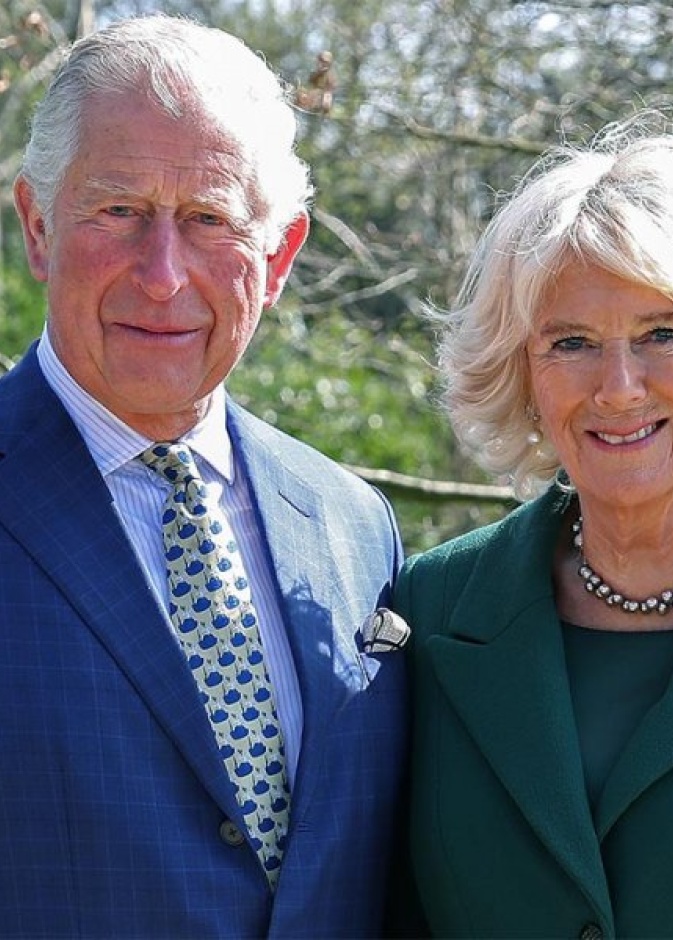 الأمير تشارلز وزوجته يحتفلان بالذكرى السنوية الرابعة عشر لزواجهما