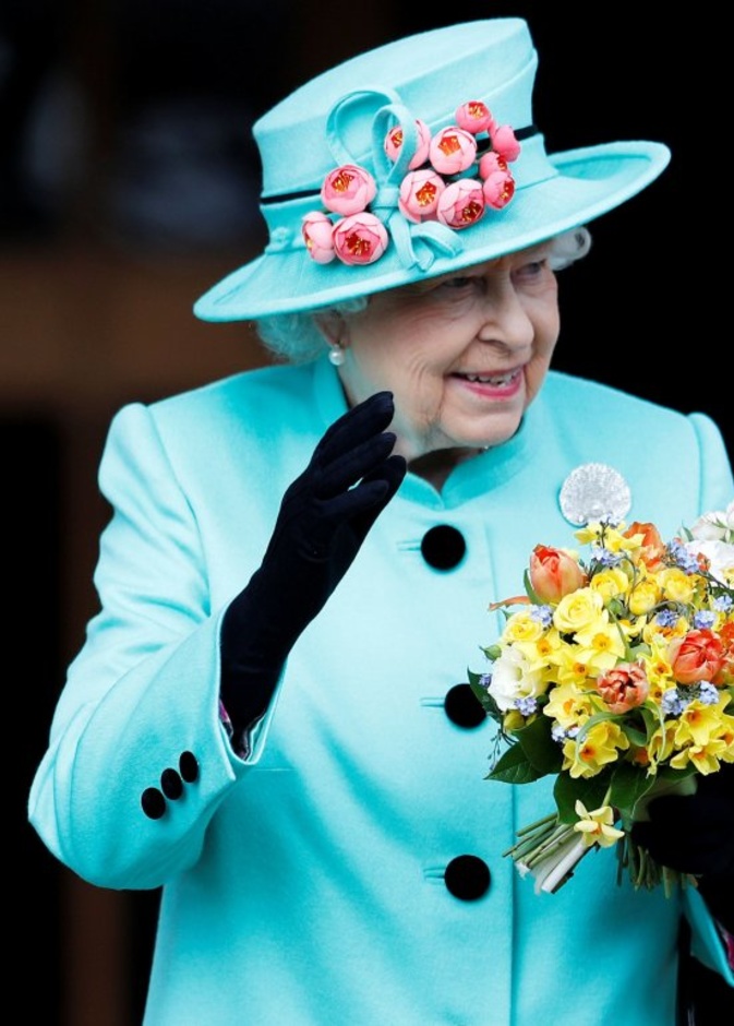 كعكة عيد ميلاد الملكة