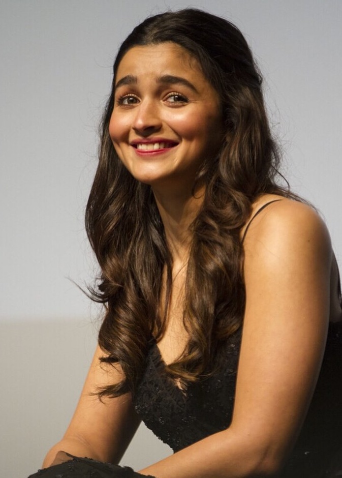 عليا بهات نجمة صاعدة في بوليوود