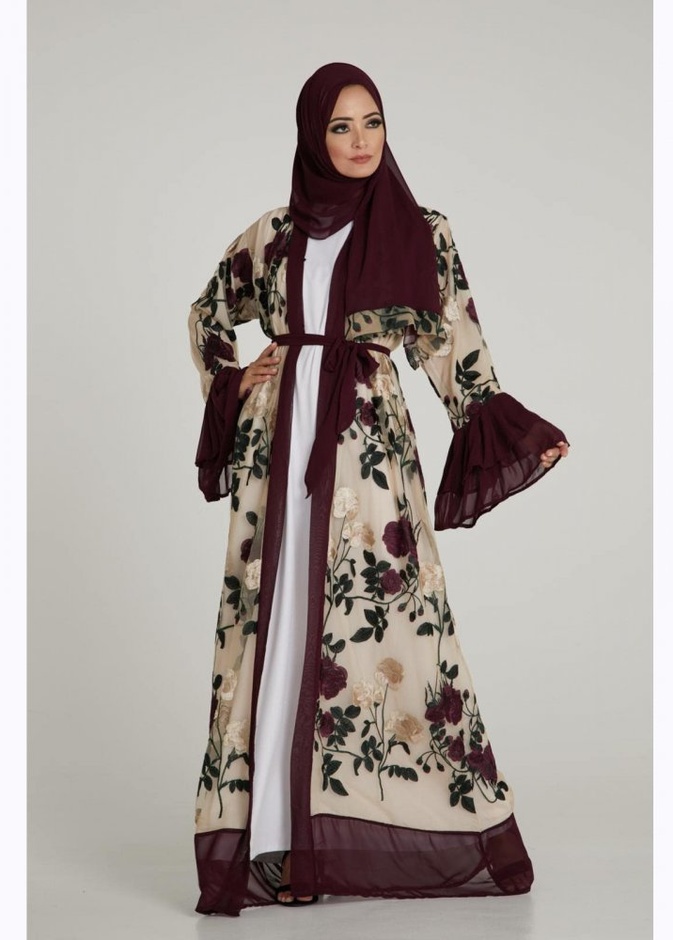 عبايات ملونة