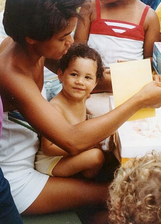 صور لم تنشر من قبل لطفولة ميغان ماركل