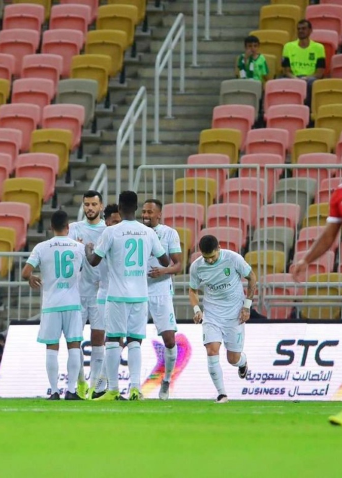 الرائد يكتسح أحد بخماسية