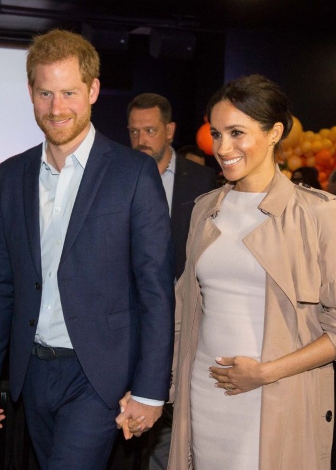  الأمير هاري وزوجته