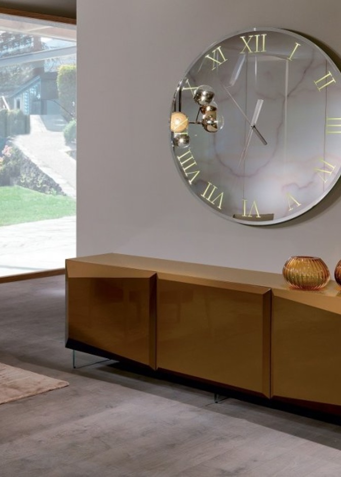 فنّ تزيين الجدران البيضاء من دون طليها