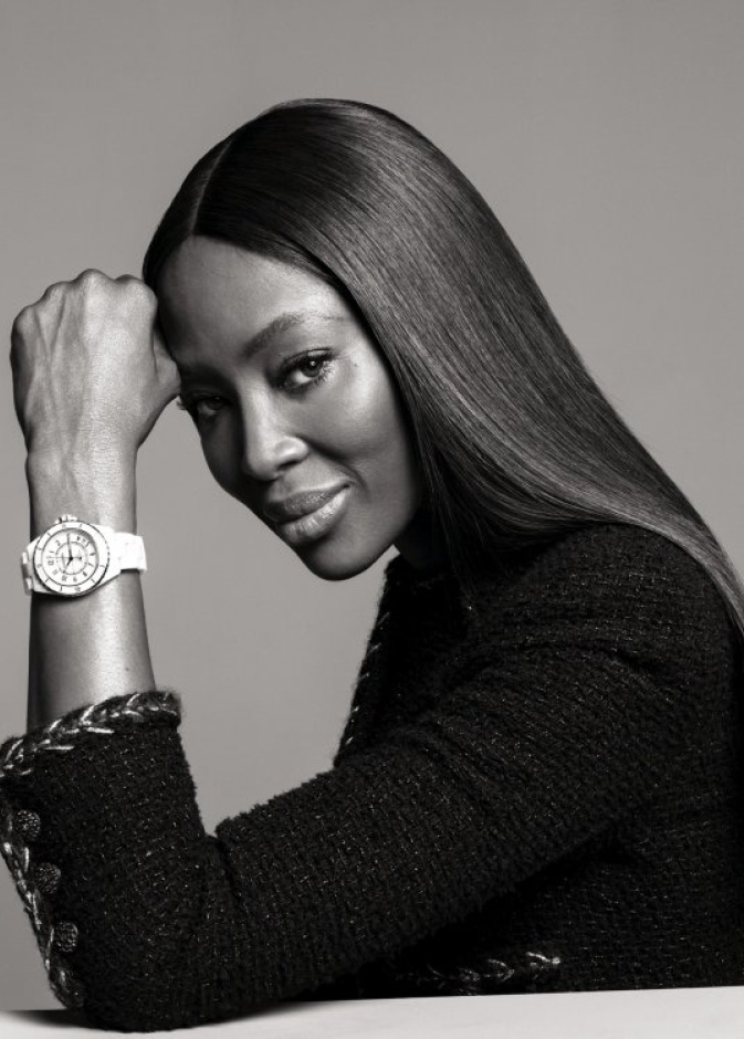 ساعة J12 من Chanel .. كل ثانية تحكي قصة