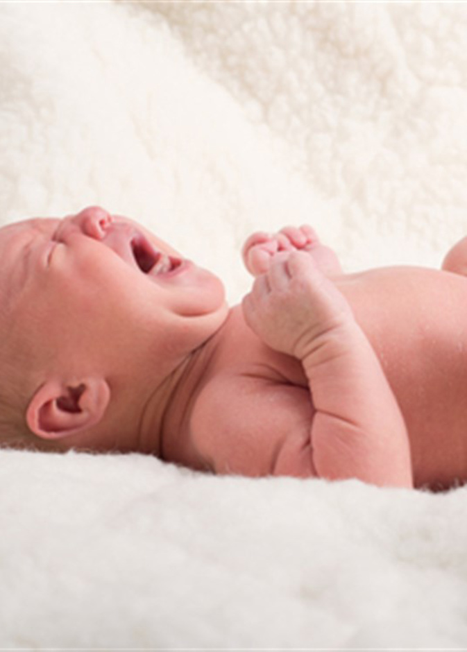 اسباب الفتق السري عند الرضع