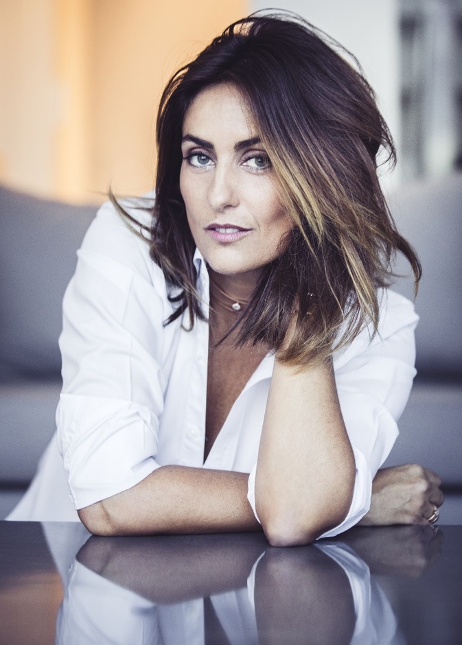 من مجوهرات الدار الفاخرة 