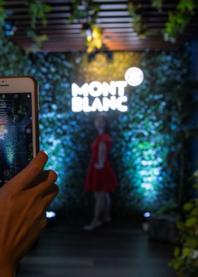 Mont Blanc تحتفل بالإطلاق الإقليمي لتشكيلتها الجديدة 1858