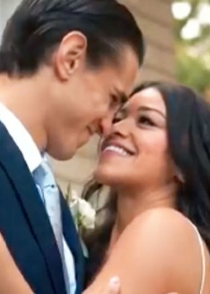 بالفيديو :  زواج الممثلة الأميركية جينا رودريغز