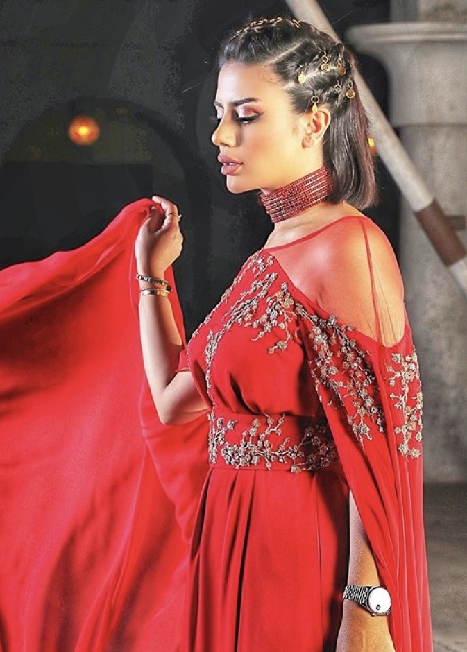 آرام قباني بقفطان من Moja Majka