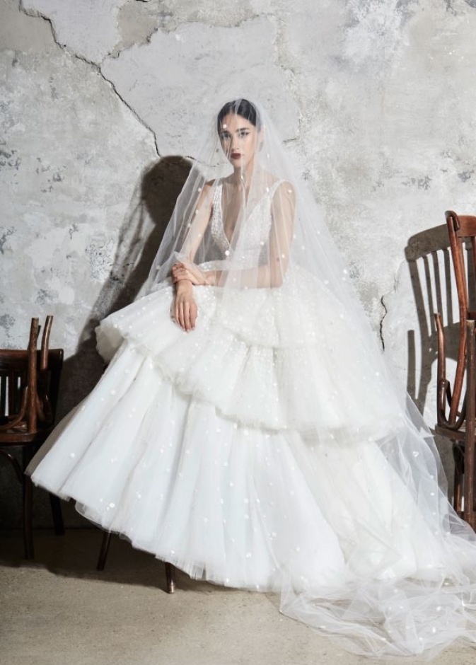 موديلات طرحة عروس طويلة 2020 من مجموعة Tadashi Shoji