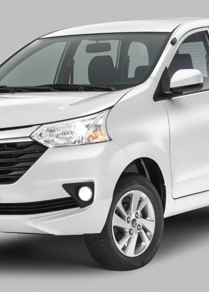 تحتوي أفانزا من الداخل على نظام صوتي يمتلك عدد ستة مكبرات صوتية