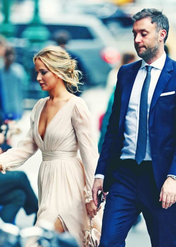 جينيفر لورنس في يوم خطوبتها