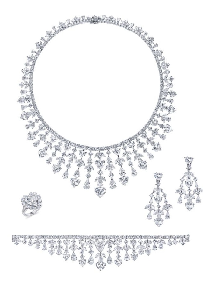 طقم Celestial Hearts