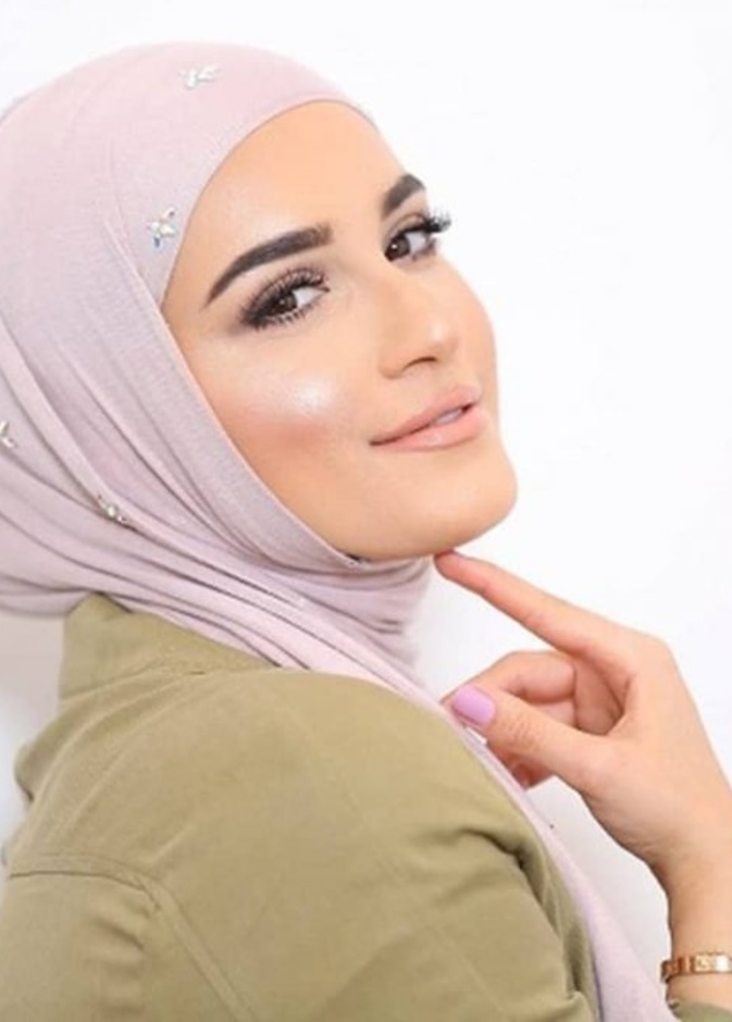 مكياج ناعم مناسب لإطلالاتك المسائية