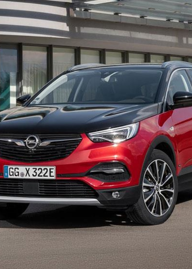  أوبل تكشف عن أول كروس أوفر هجين