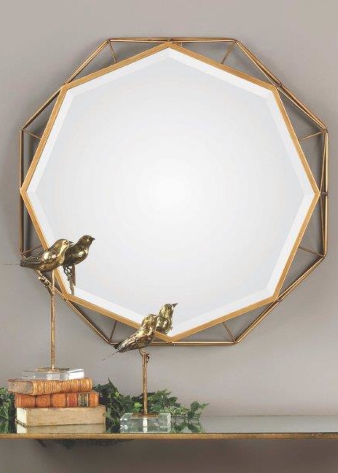 طاولة رفيعة مستطيلة الشكل