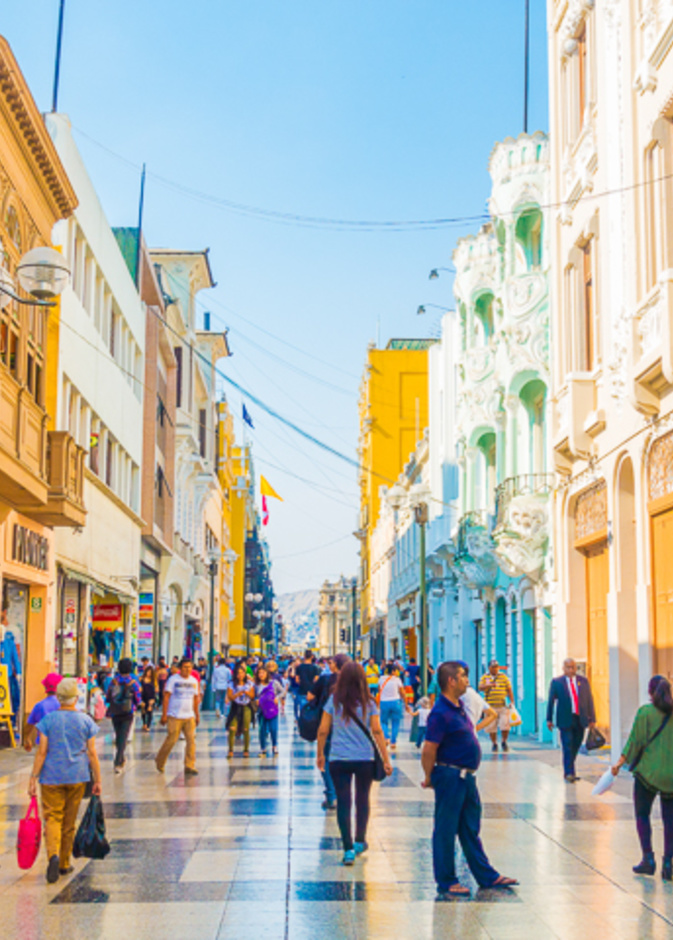 تسوق وسط محيط رائع في لاركومار