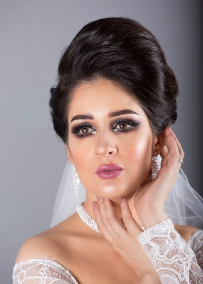 صورة عروس بكاميرا المصورة السعودية مها الثنيان