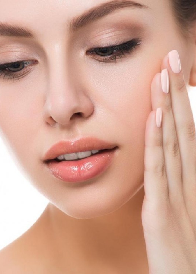 تخلصك خلطة زيت الورد ومطحون الأرز من الخلايا الميتة و البقع الداكنة بالجسم