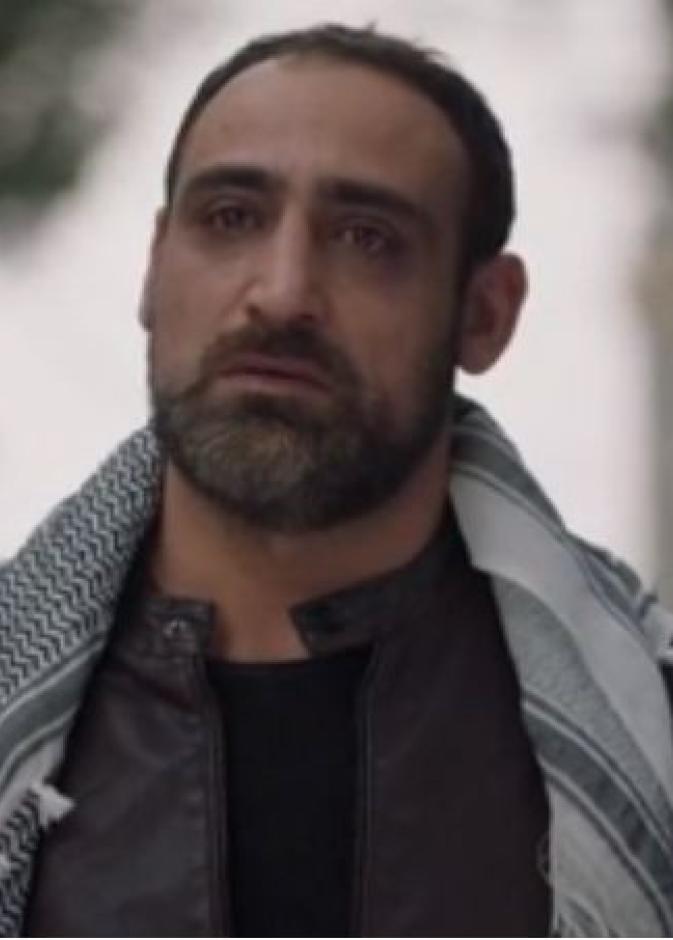 منى واصف تهدد اخصامها بالسلاح