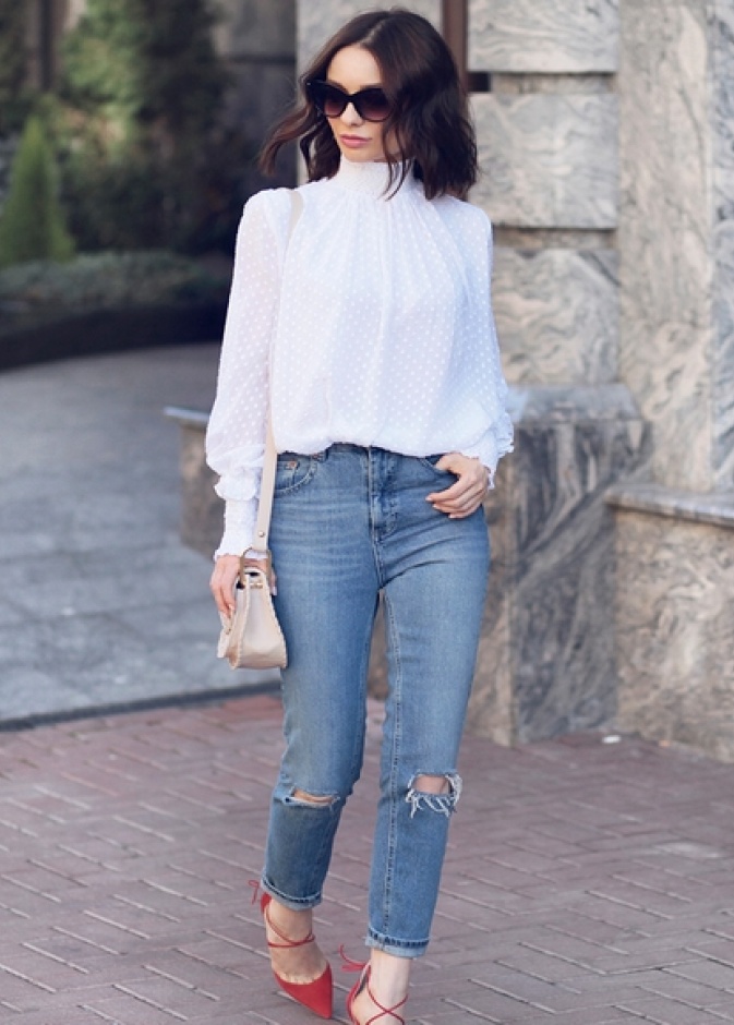  بلوزة معرقة من Alice + Olivia
