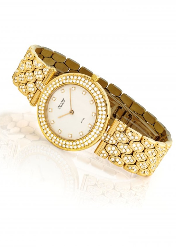 ساعة من فان كليف أند اربلز