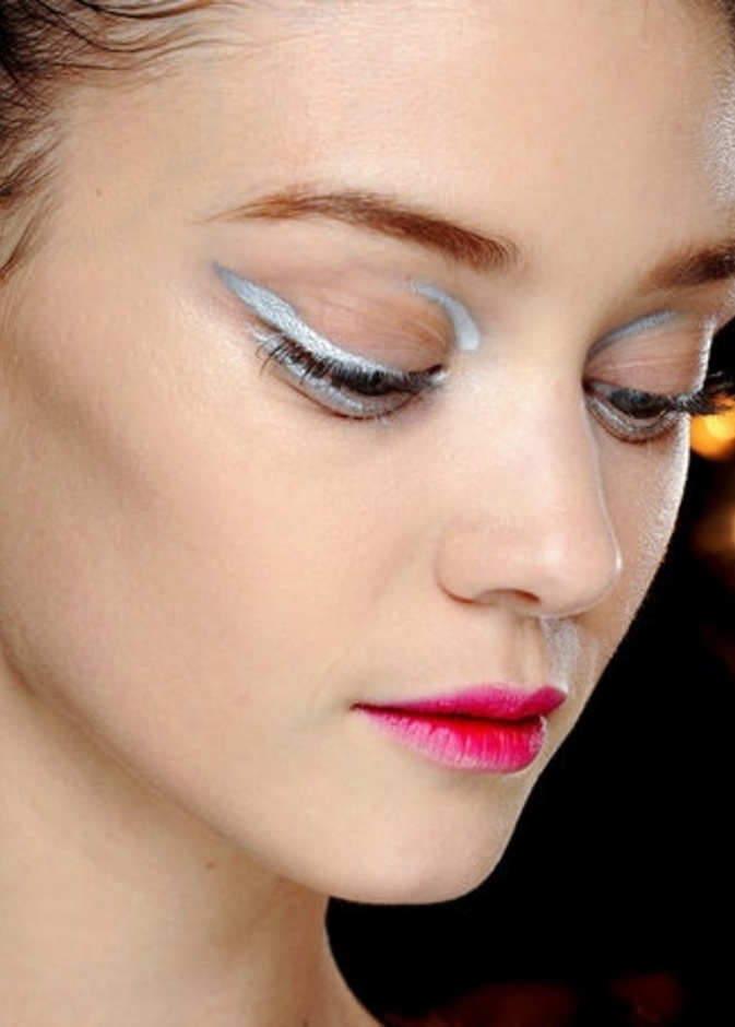 أجمل ألوان الآيلاينر المسحوب العصرية