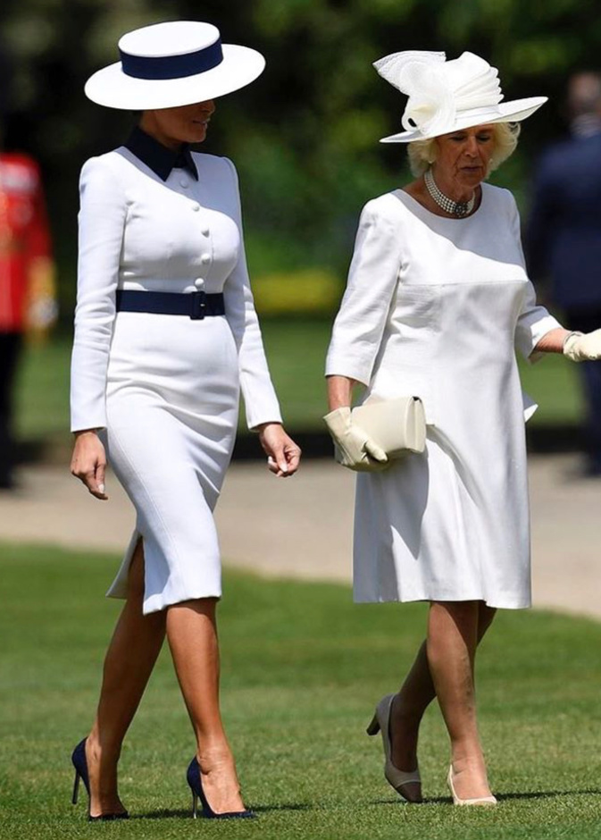 أناقة الأبيض تجمع كاميلا زوجة الأمير تشارلز وميلانيا زوجة الرئيس ترامب خلال زيارتهما الرسمية إلى بريطانيا اليوم