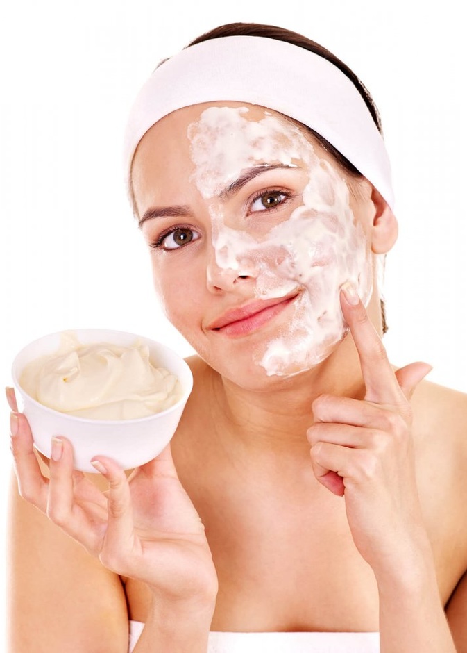 استخدمي ماسكات الزبادي وتمتعي ببشرة رائعة في يوم زفافك