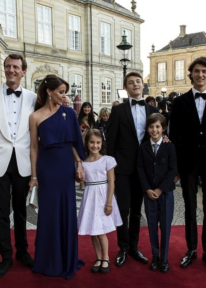  استقبال الملكة مارجريت ابنها الأمير يواكم