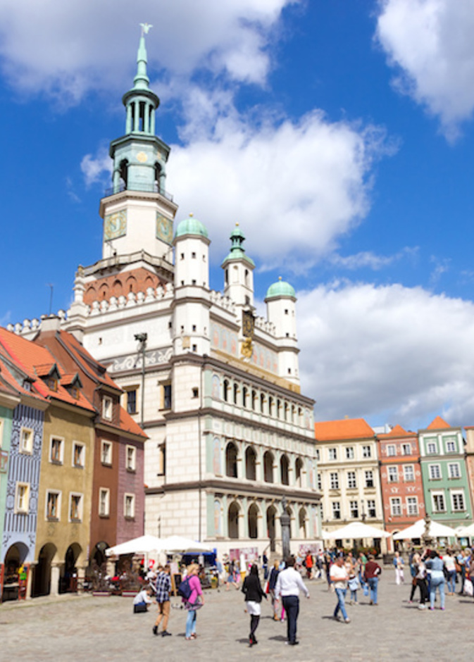 المباني الملونة في بوزنان