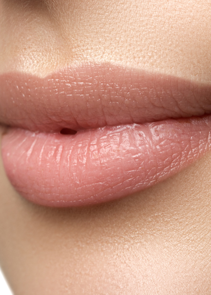 ان الكثير من النساء يتطلعون إلى زيادة حجم ونعومة شفاههم