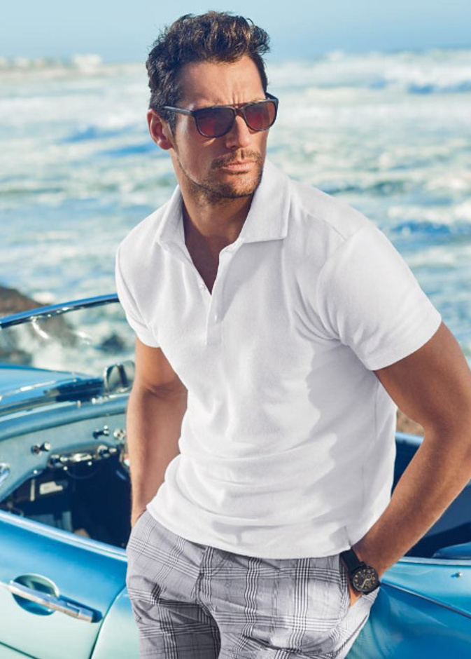 أسلوب صيفي راقي بالقميص الكحلي مع الشورت باللون الأزرق الجذاب