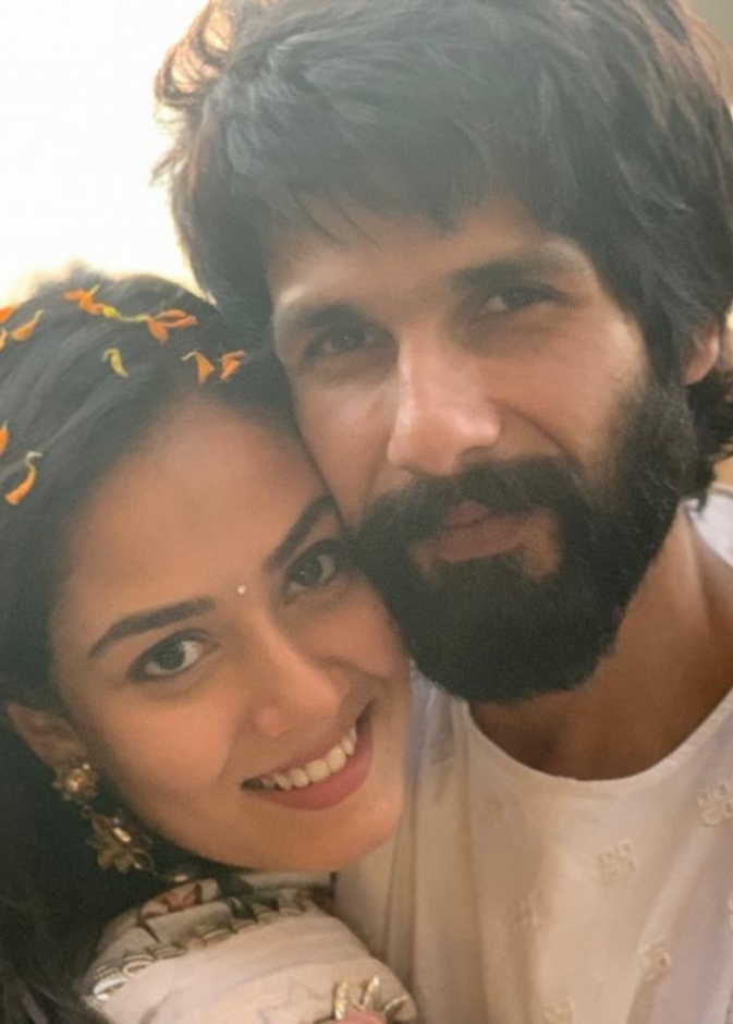  شاهيد كابور أول من يبدأ المصالحة مع زوجته