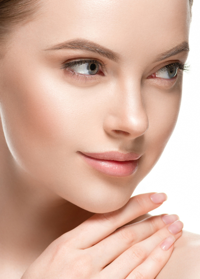 كيفية زراعة الحواجب للنساء وما هي أضرارها