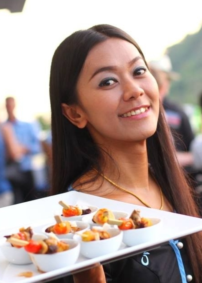 مطعم Blue Mango Bar and Grill