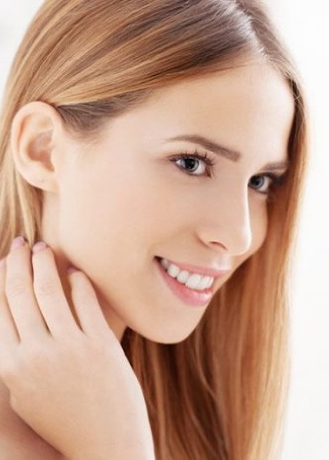 إذا كانت لديك آذان بارزة تجعلك تشعرين بعدم الارتياح حول كيفية ظهورهم، تعرفي على كيفية تجميل الأذن البارزة. 