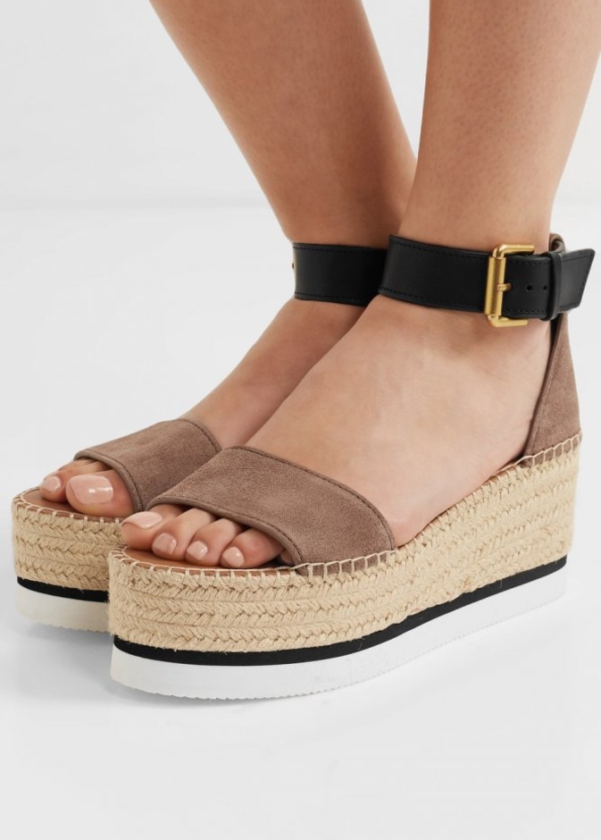 صندل من القش من Alexandre Birman 