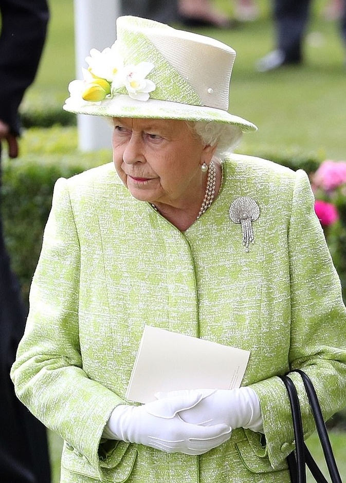  الملكة شاركن بخمس خيول في سباق رويال أسكوت