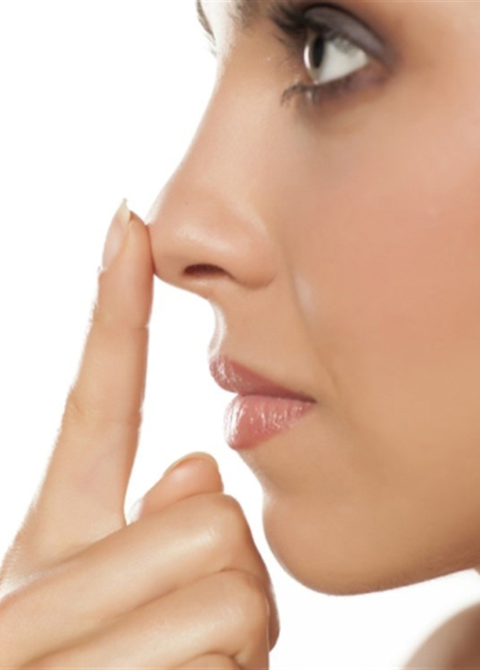 ملية تصغير أرنبة الأنف بالبنج الموضعي