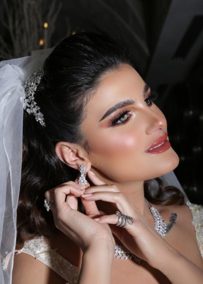  تصوير عروسين من المصورة السعودية روضة الكناني