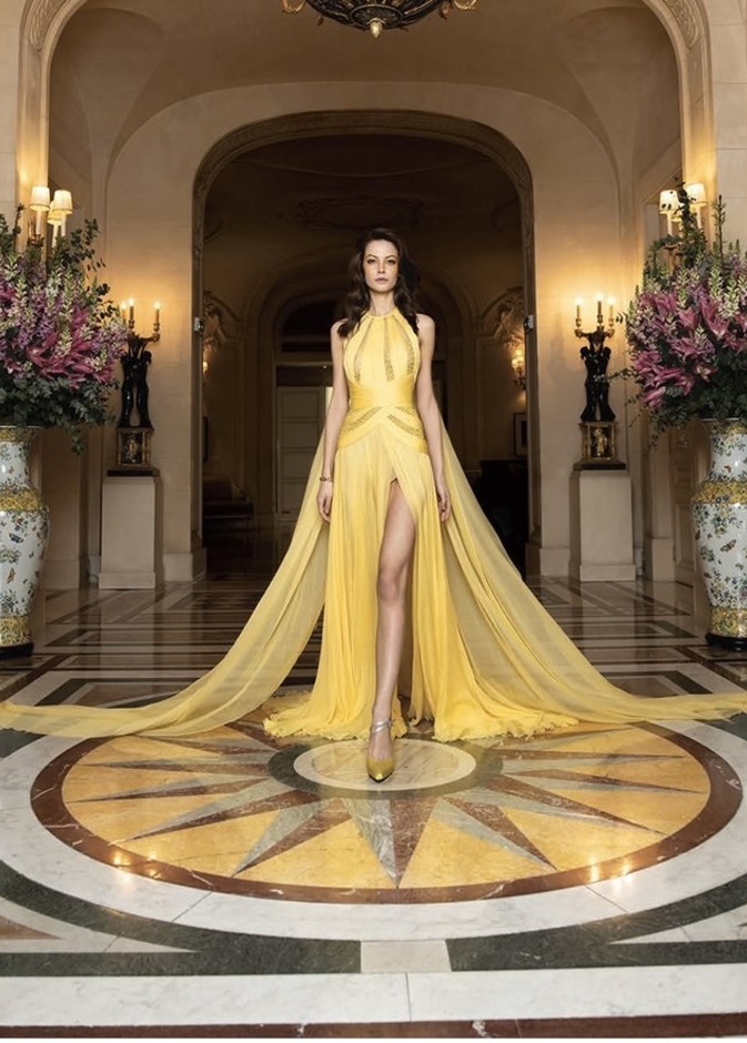 فستان من cucculelli shaheen