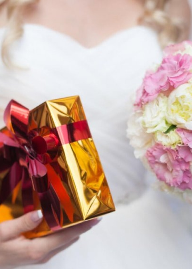 افكار الهدايا المميزة للعروس كثيرة